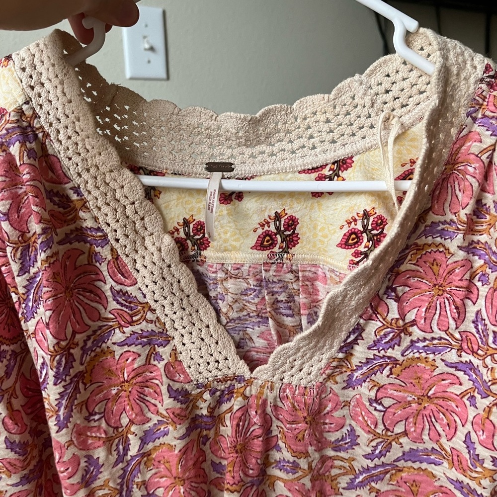 SOLD ON CROSSPOST Free People Leilani Tee in Tea Combo - Picture 9 of 11